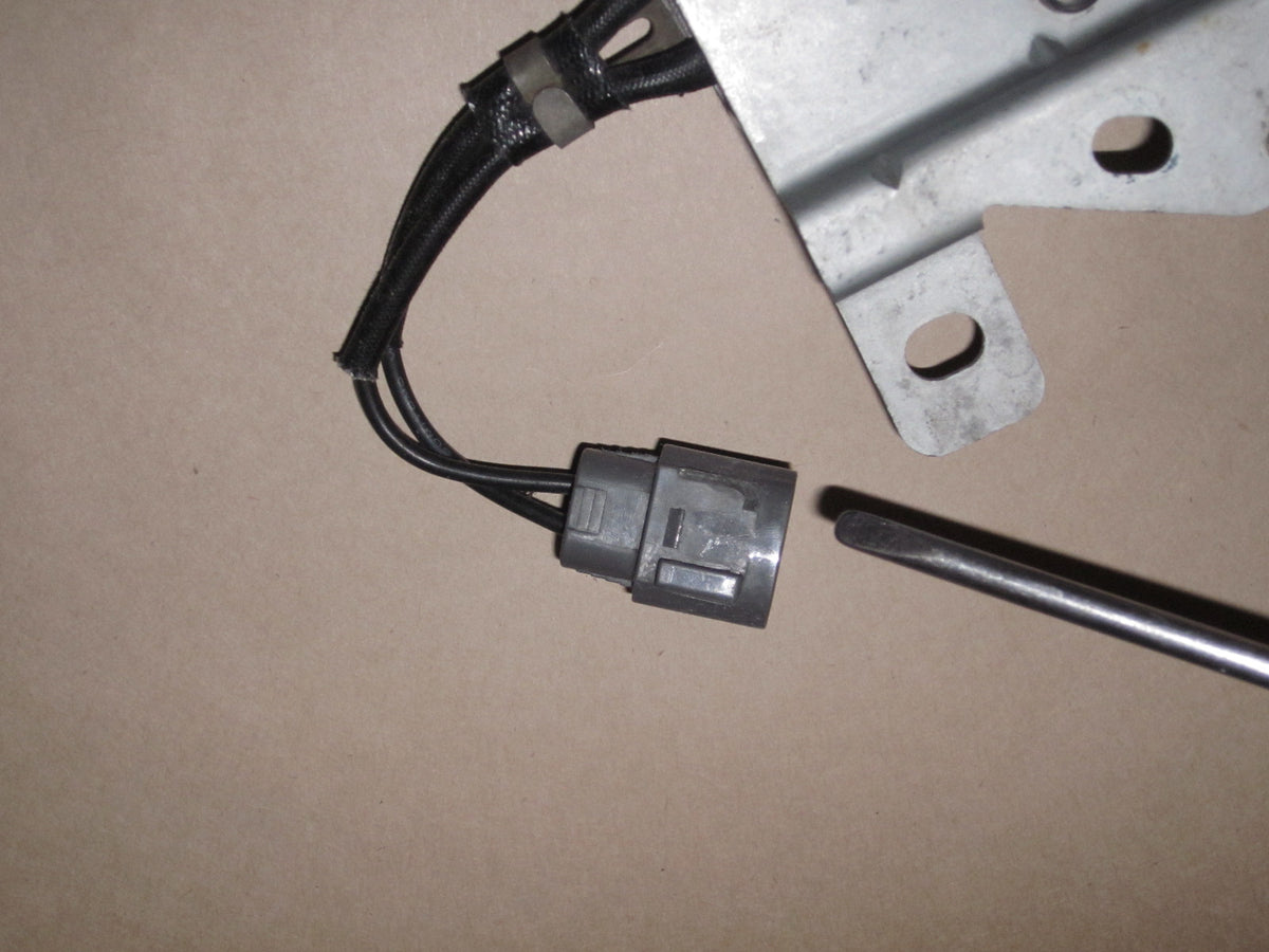 93 94 95 Mazda RX7 OEM Fuel Injector Resistor Box 0567270340 Autopart3