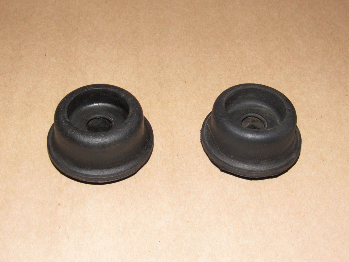 95ページ 90 91 92 93 94 95 96 Nissan 300ZX OEM Radiator Lower Holder