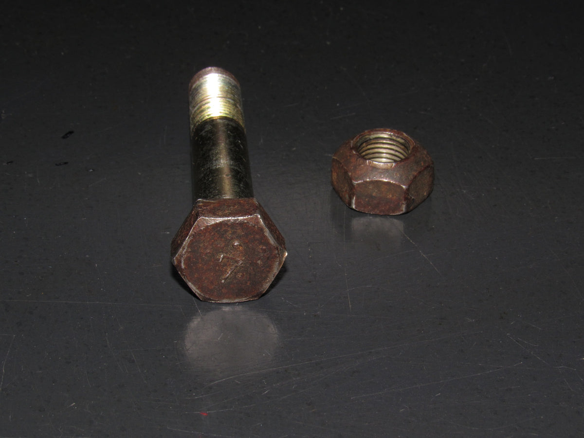 90 91 92 93 94 95 96 Nissan 300ZX OEM Rear Upper Control Arm Bolt