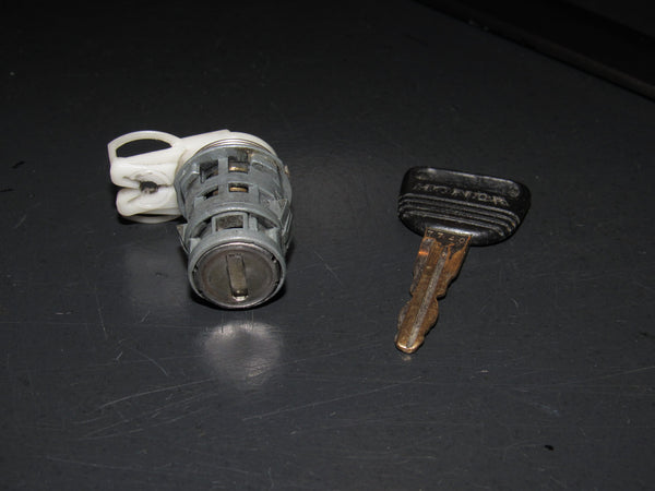 88 89 90 91 Honda CRX OEM Door Lock Cylinder Tumbler & Key - Left