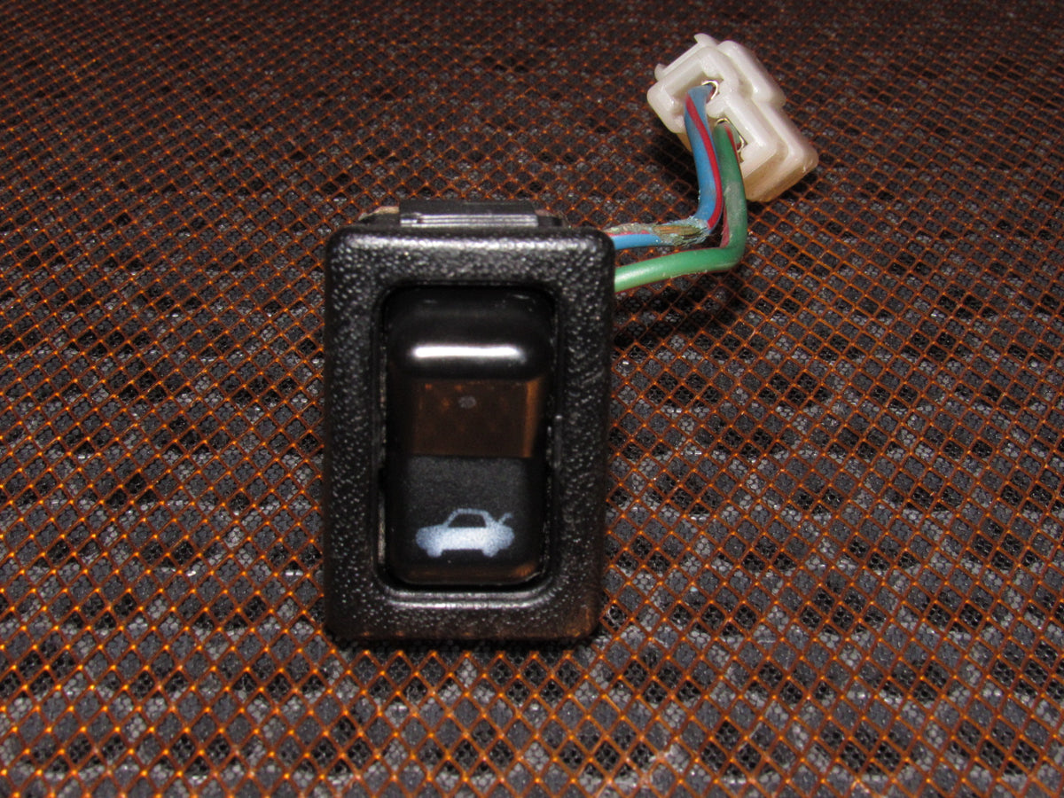 81 82 83 Mazda RX7 OEM Trunk Hatch Door Release Switch – Autopart3