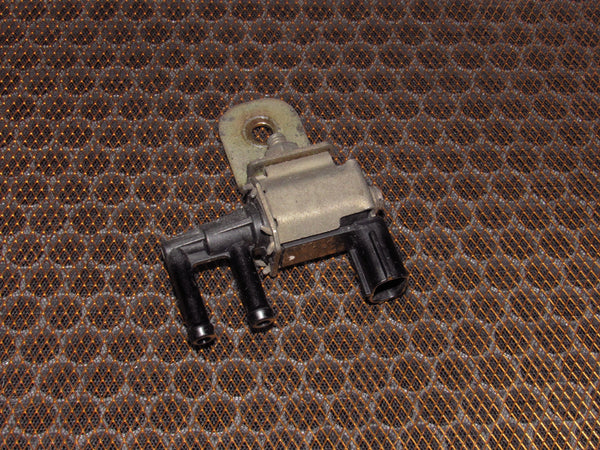 99-05 Mazda Miata OEM Charcoal Vent Canister Purge Solenoid Valve K5T48298