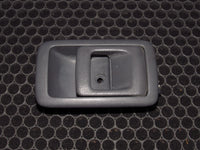 99-02 Toyota 4runner OEM Interior Door Handle Right
