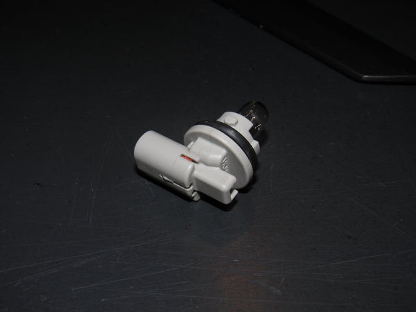 09-16 Nissan GT-R (R35) OEM Front Side Marker Light Bulb