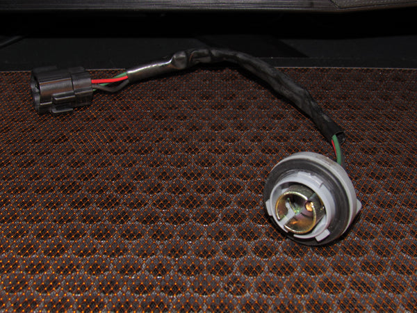 90 91 92 93 94 95 96 97 Mazda Miata OEM Front Turn Signal Light Bulb Socket - Left