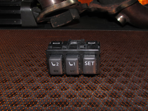 08 09 10 11 12 13 Infiniti G37 OEM Front Power Seat Memory Switch - Left