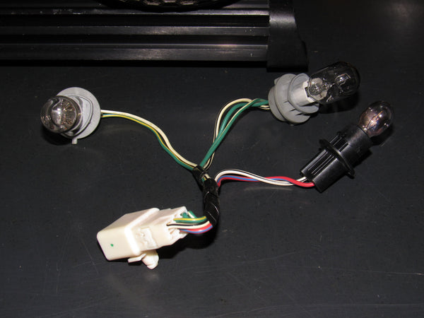 00 01 02 03 04 05 Toyota Celica OEM Tail Light Bulb Socket Harness - Left