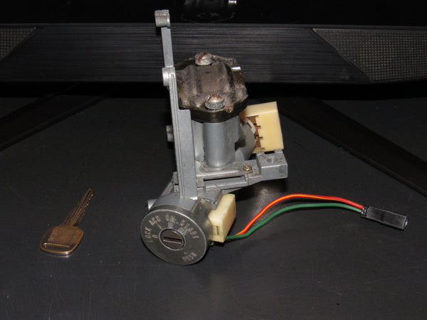 90 91 92 93 94 95 96 97 Mazda Miata OEM Ignition Lock Cylinder & Key
