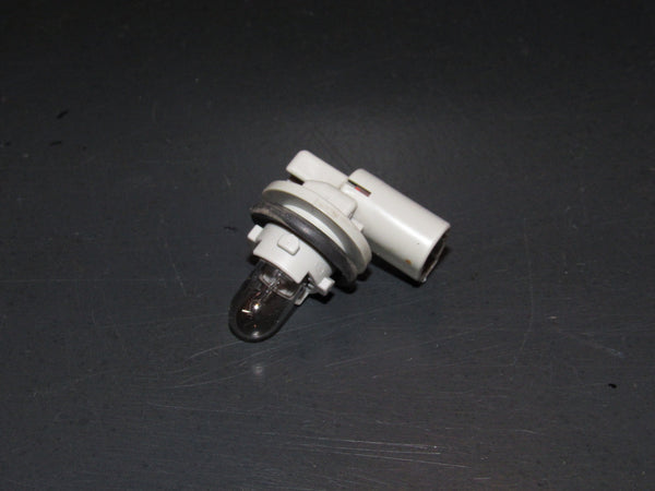 03 04 05 06 07 Infiniti G35 OEM Front Side Marker Light Lamp Bulb Socket - Left