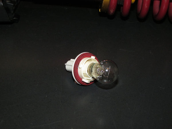 00 01 02 03 04 05 Mitsubishi Eclipse OEM Reverse Light Bulb Socket