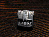 00 01 02 03 04 05 Mitsubishi Eclipse OEM Power Mirror Switch
