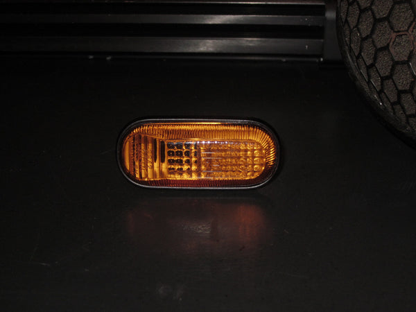 00 01 02 03 04 05 06 07 08 09 Honda S2000 OEM Front Side Marker Light Lamp - Right