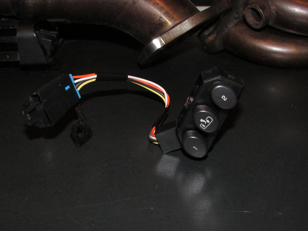 05-13 Chevrolet Corvette OEM Seat Memory Switch - Left